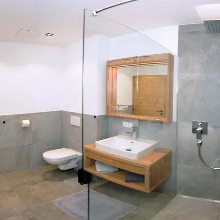 Marios Hittn * Viehhofen