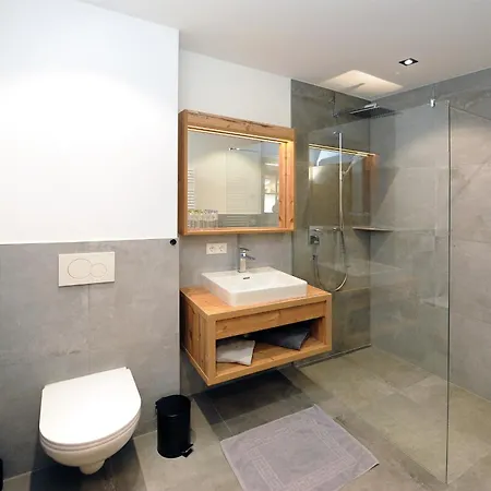 Marios Hittn Lejlighed